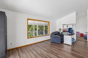 Sunnyside Dr-S2210-024.jpg