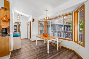 Sunnyside Dr-S2210-027.jpg