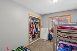 Sunnyside Dr-S2210-050.jpg