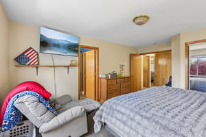 Sunnyside Dr-S2210-055.jpg