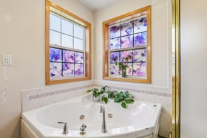 Sunnyside Dr-S2210-060.jpg
