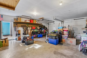 Sunnyside Dr-S2210-065.jpg