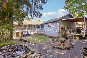 Sunnyside Dr-S2210-080.jpg
