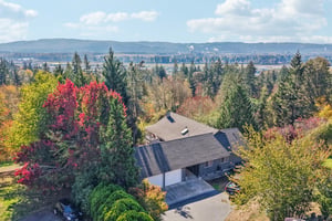 Sunnyside Dr-S2210-097.jpg