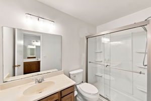  Photo 40