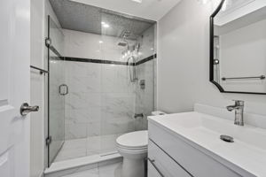  Photo 35