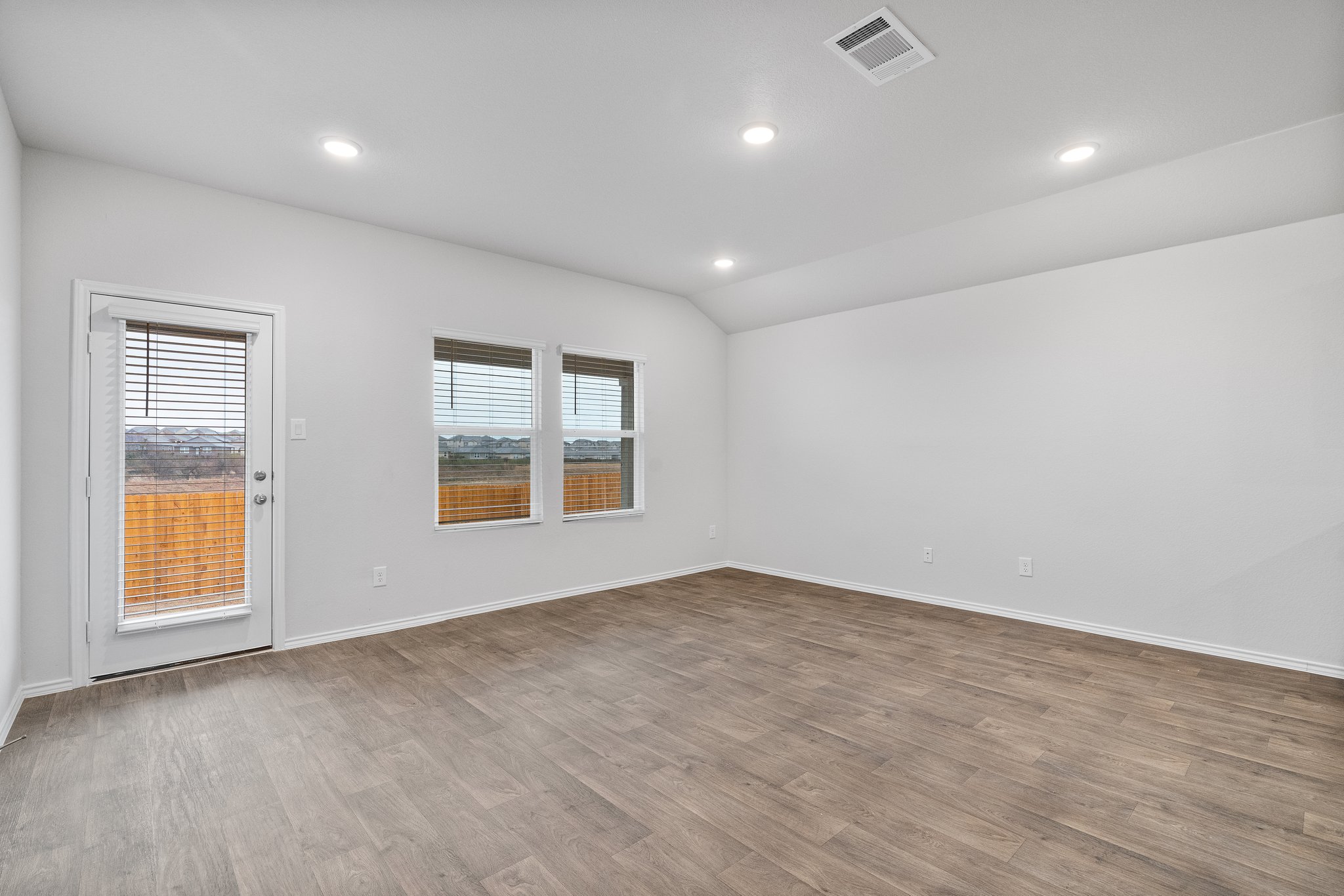 133 Whipporwill Ln, San Marcos, TX 78666, USA Photo 17