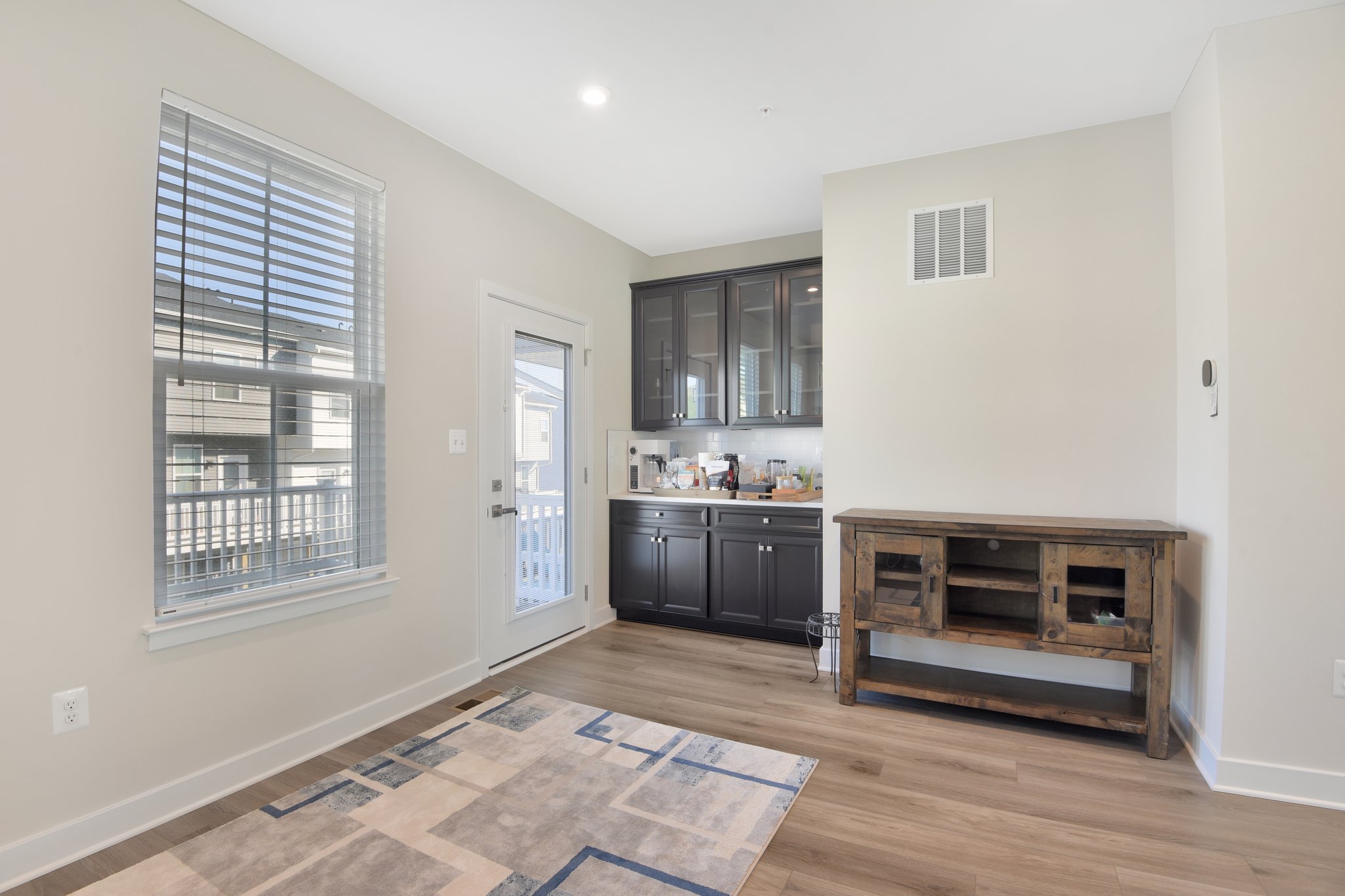 Woodgate Cir-S1704-011.jpg