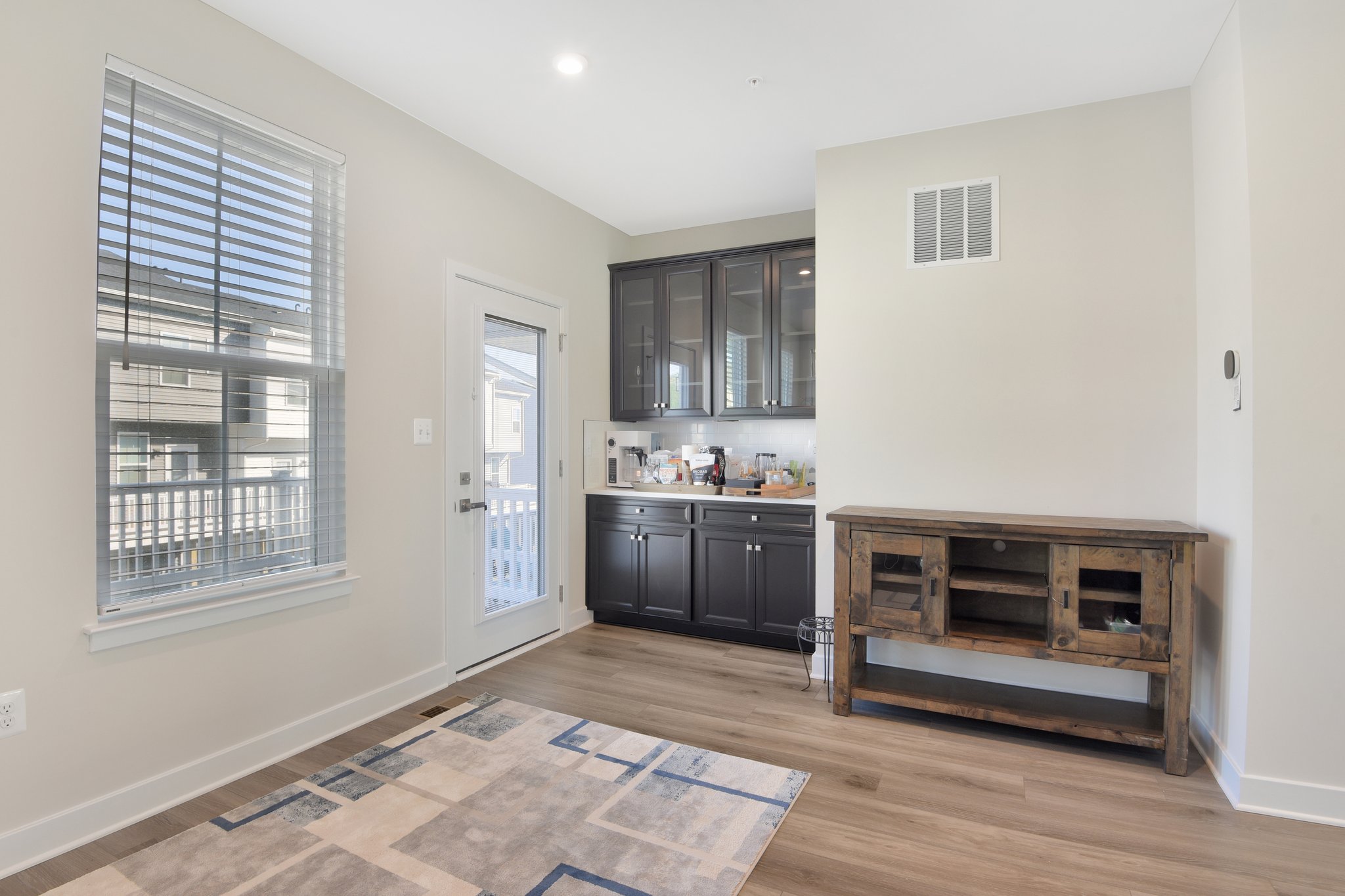 Woodgate Cir-S1704-012.jpg