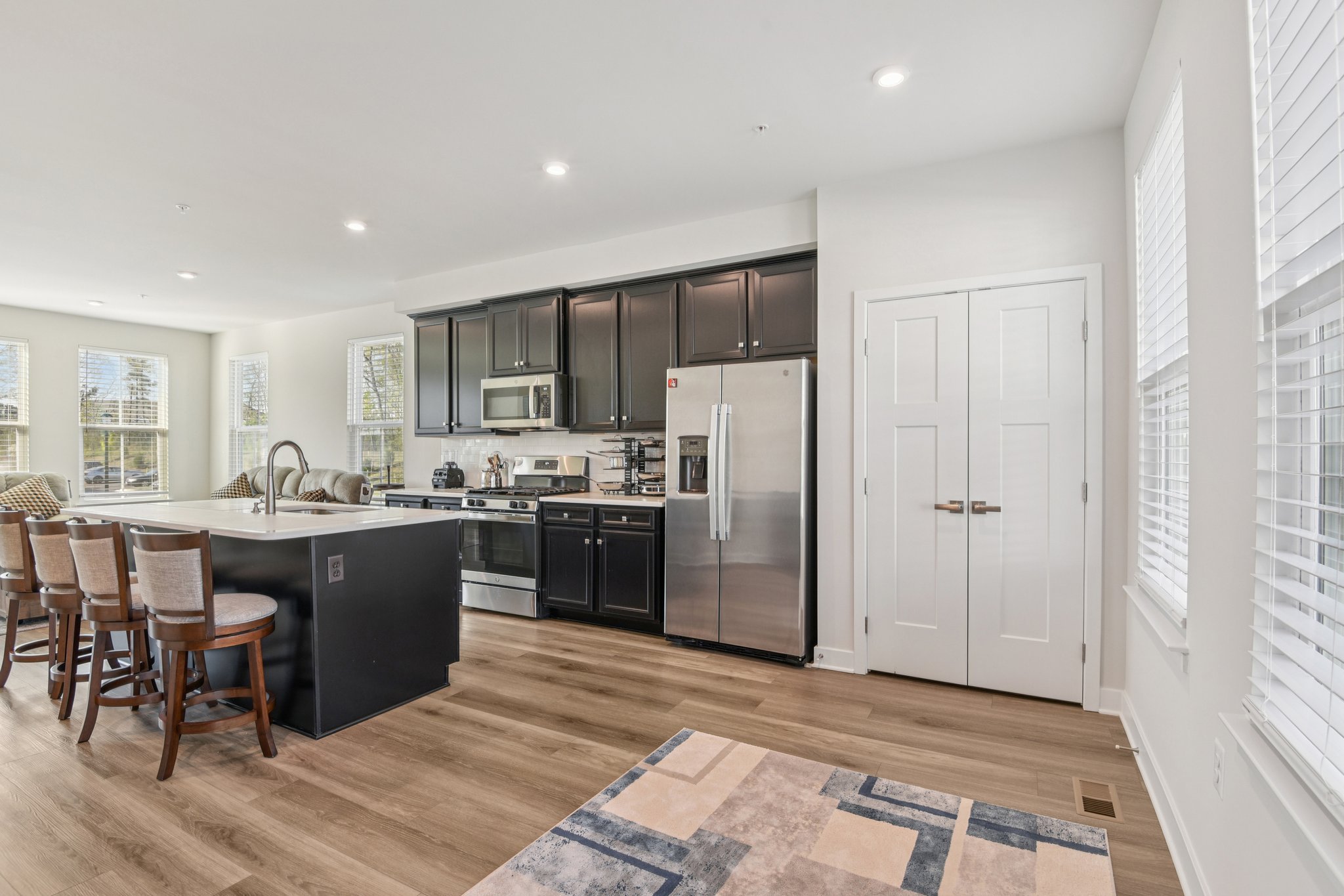 Woodgate Cir-S1704-015.jpg