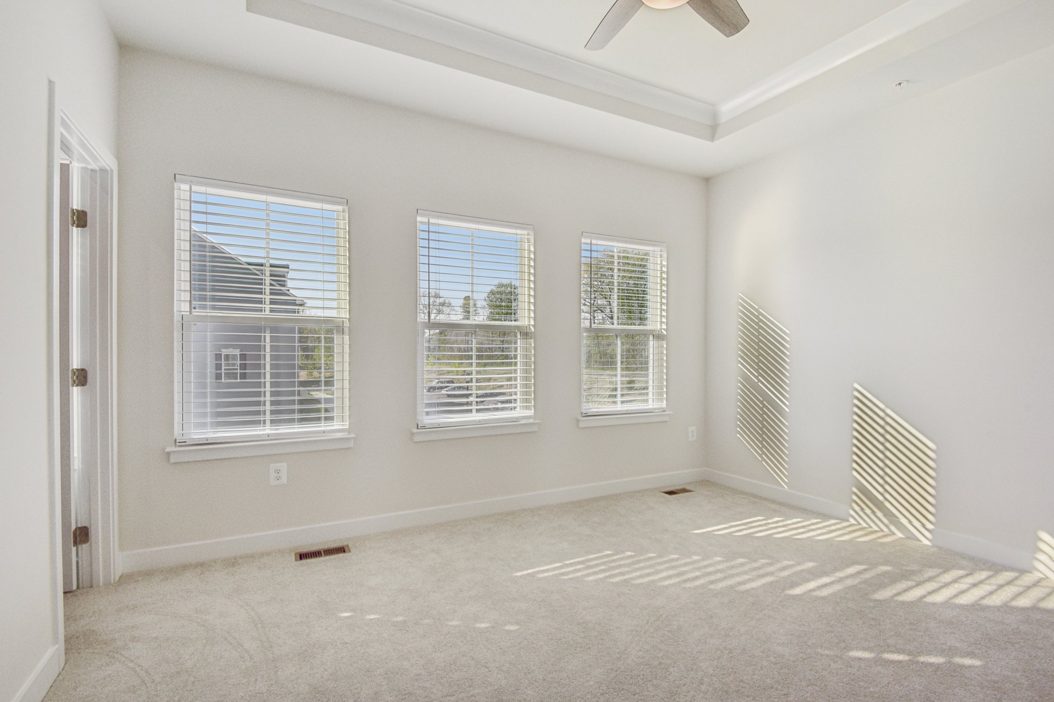 Woodgate Cir-S1704-028.jpg