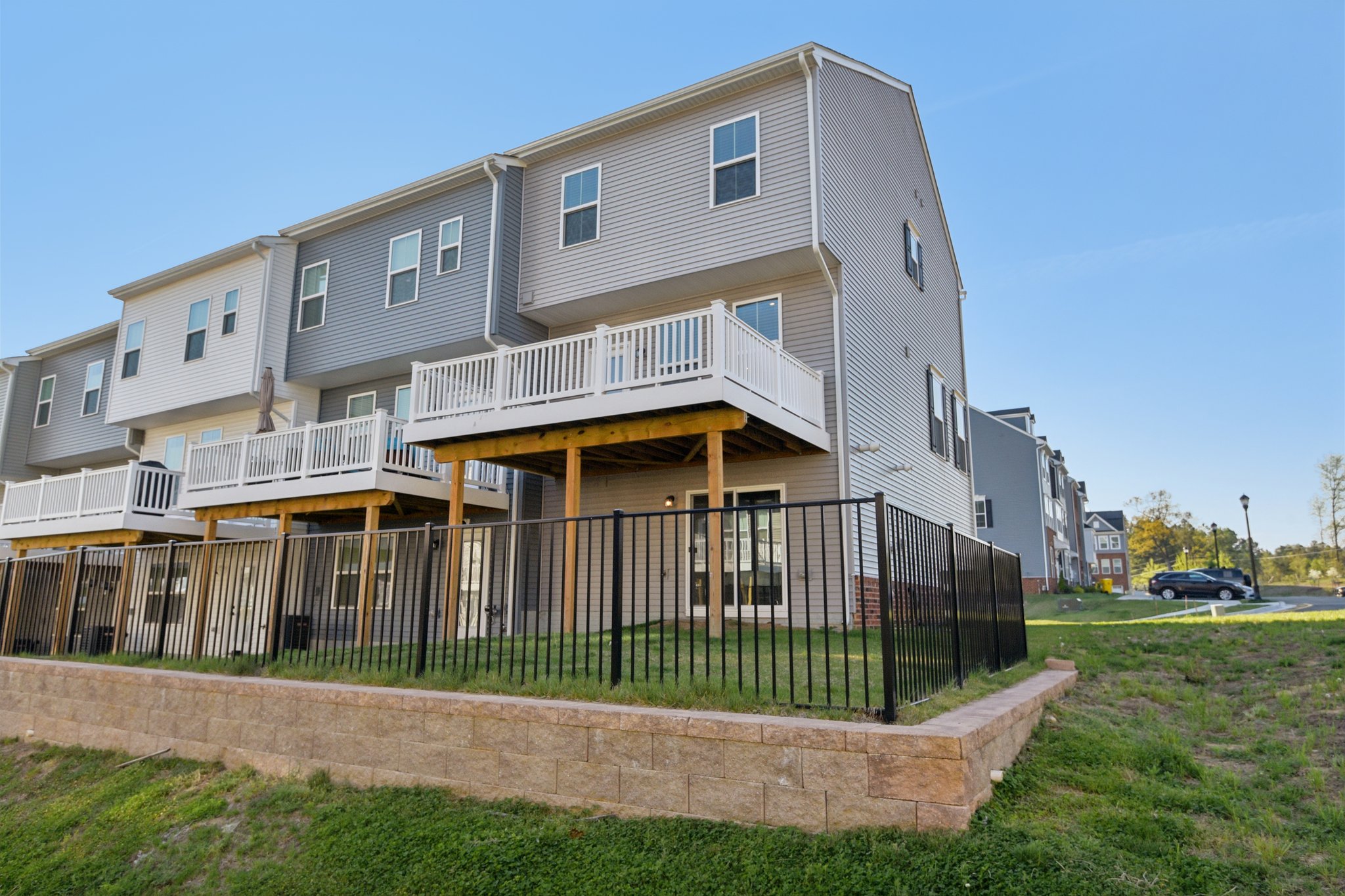 Woodgate Cir-S1704-034.jpg