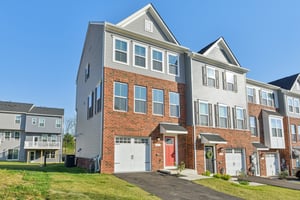 Woodgate Cir-S1704-003.jpg