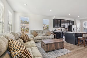 Woodgate Cir-S1704-006.jpg