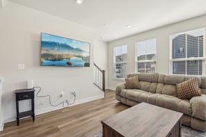 Woodgate Cir-S1704-008.jpg