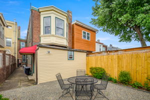 1330 E Montgomery Ave-22