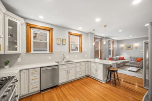 1330 E Montgomery Ave-8