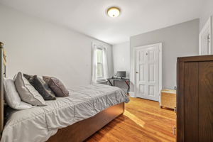 1330 E Montgomery Ave-29