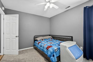  Photo 32