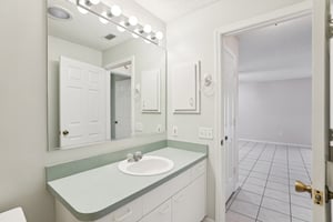 La Jolla Cir-020.jpg