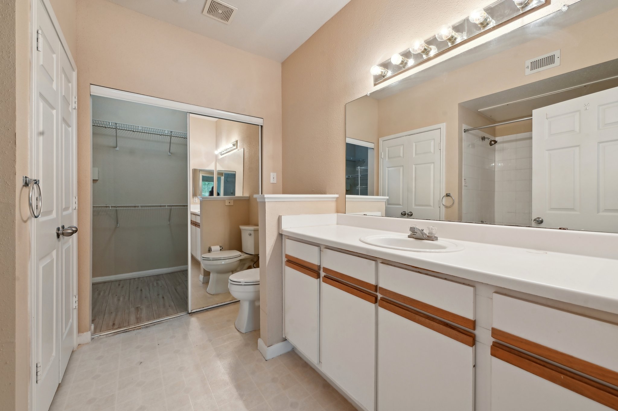 Old Spanish Trl apt 7306-0305-015.jpg