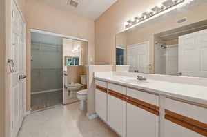 Old Spanish Trl apt 7306-0305-015.jpg