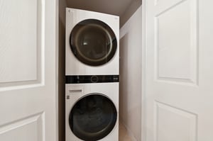 Old Spanish Trl apt 7306-0305-018.jpg
