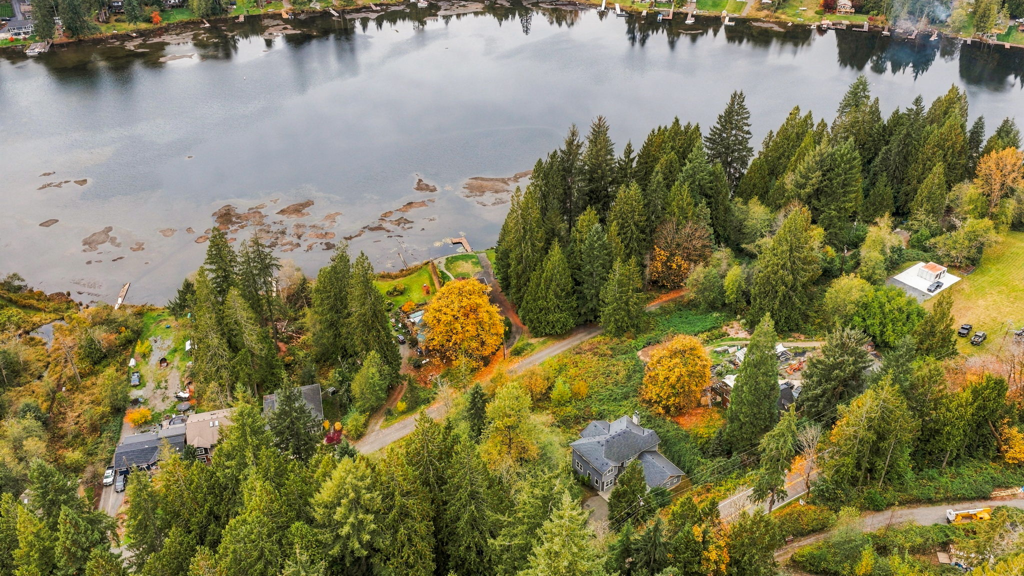 View of property and proximity to water