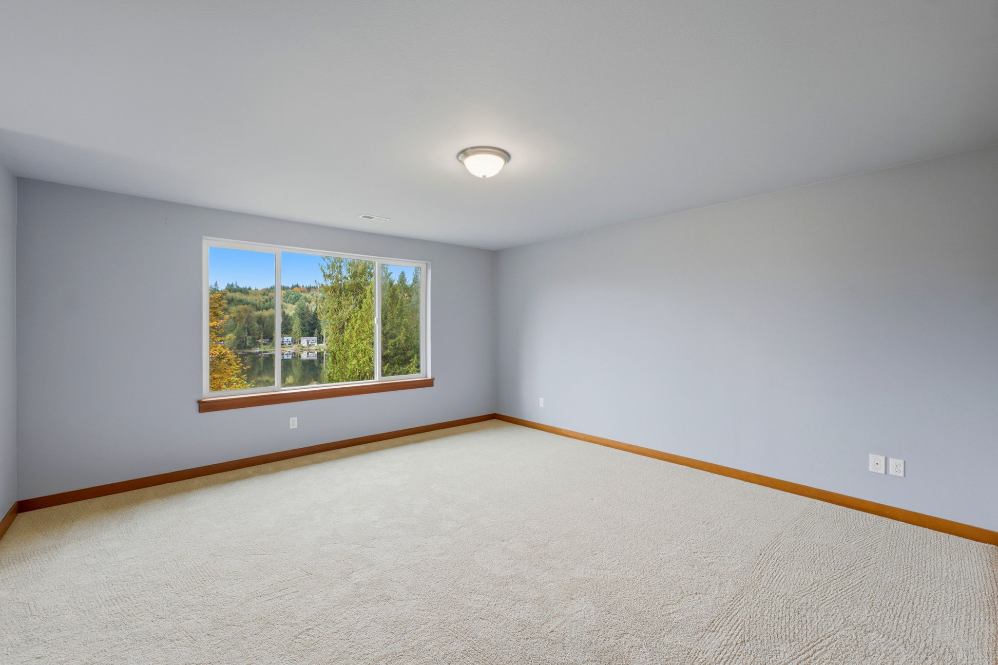 Upstairs Primary bedroom, water facing views