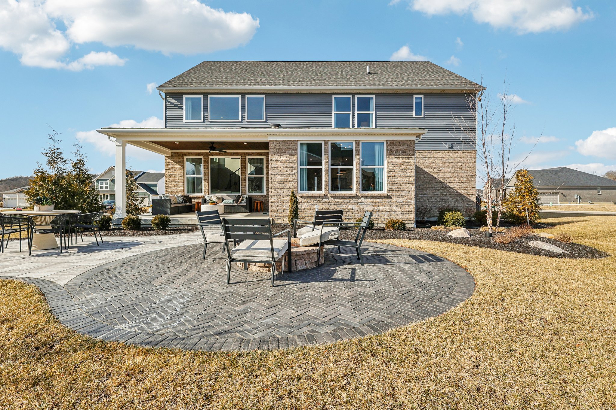 Trailhead Pl-S2401-064.jpg