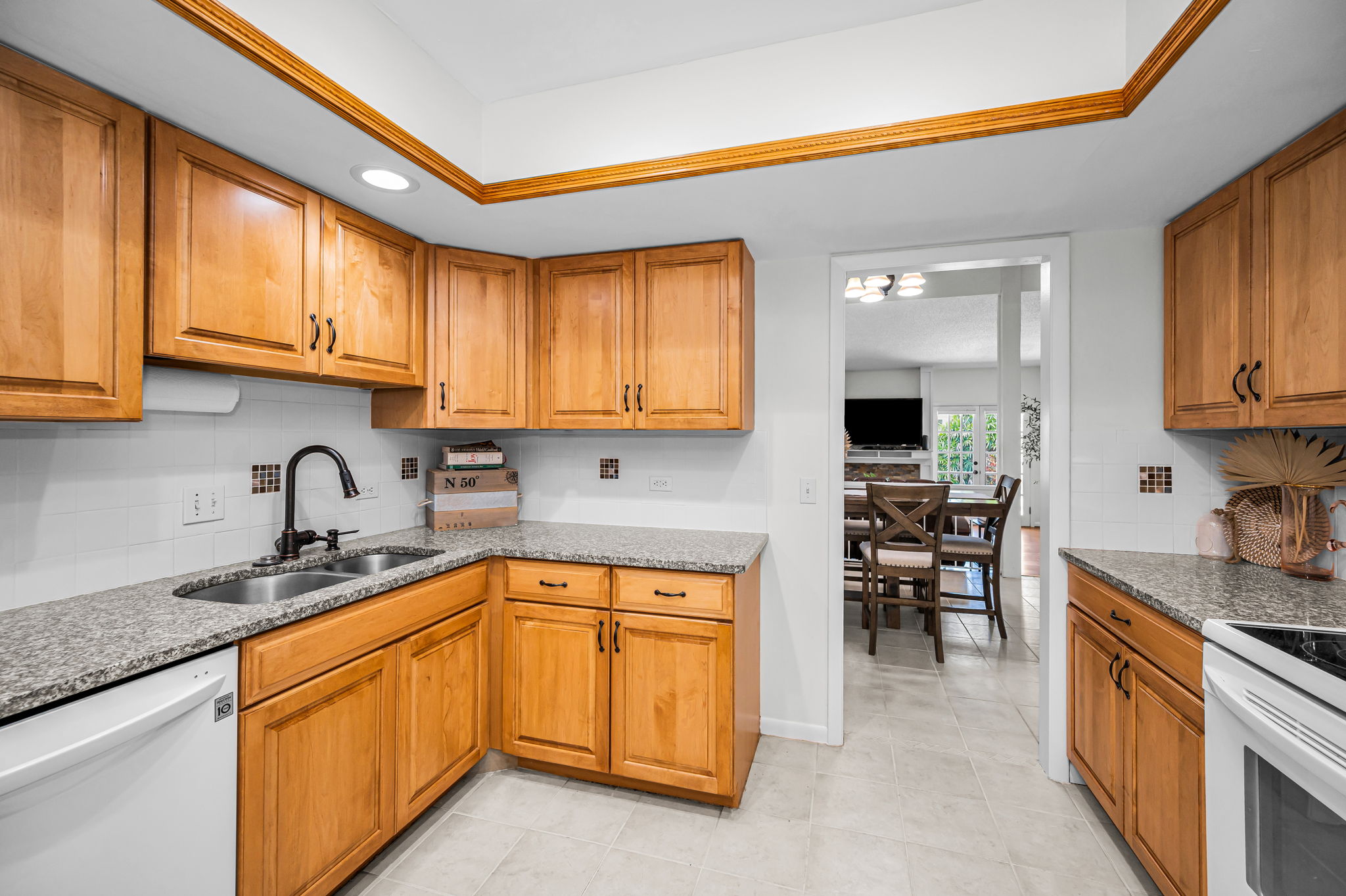 Kitchen11