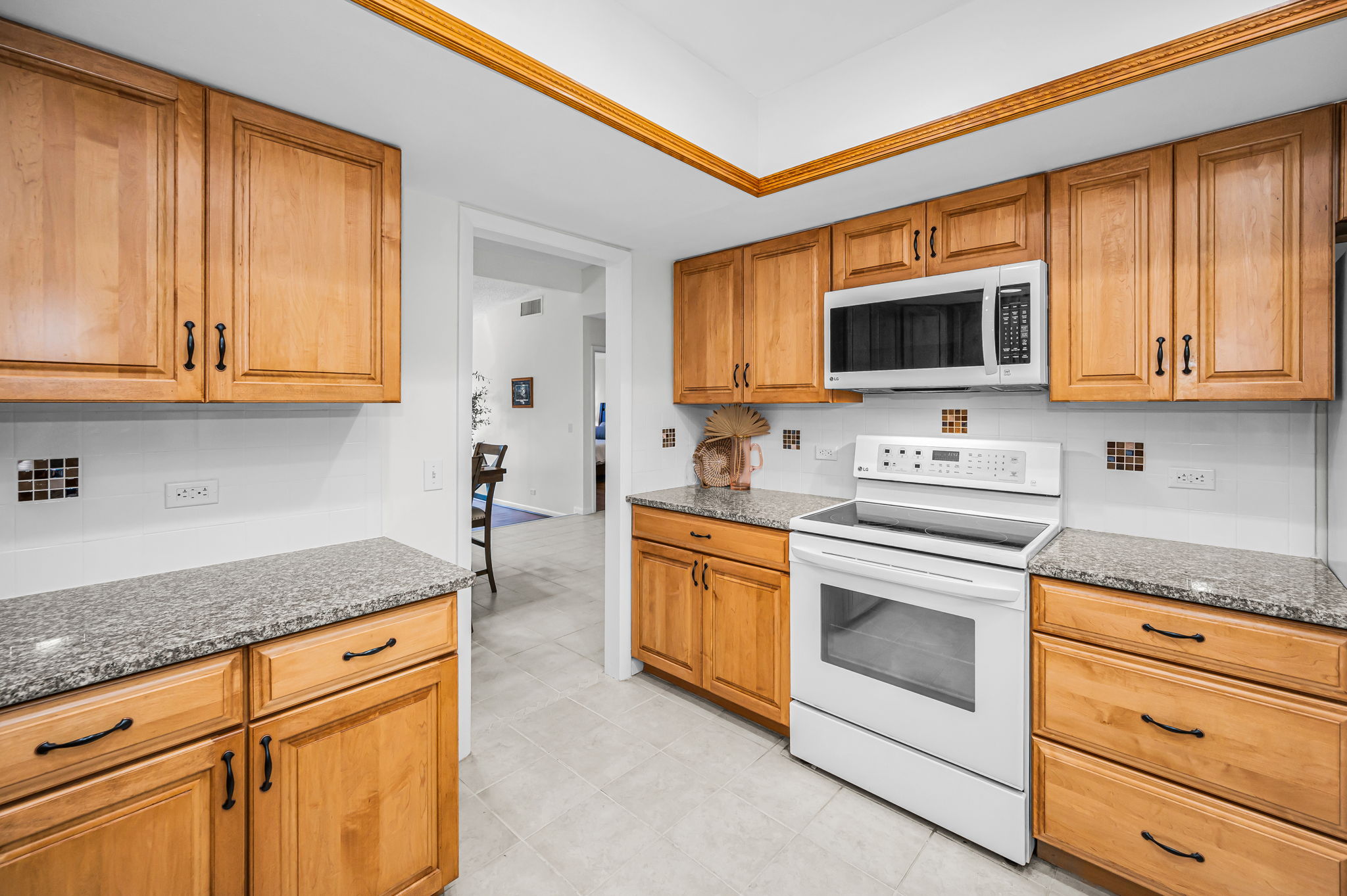 Kitchen12