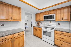 Kitchen12