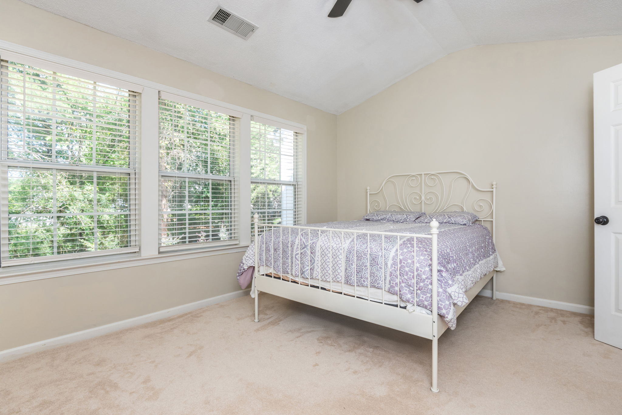 Master suite w Wall of Windows.