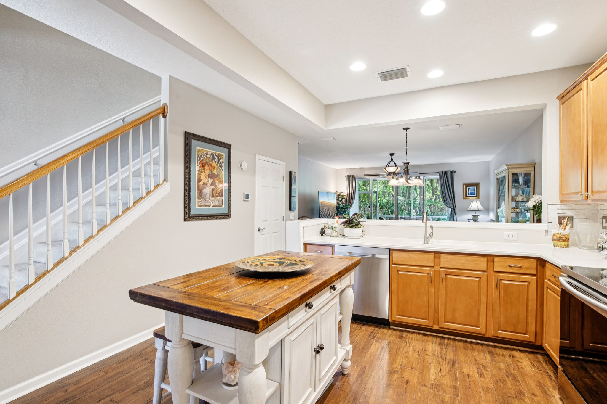 Stone Pond Dr-1306-015.jpg