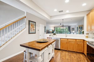 Stone Pond Dr-1306-015.jpg