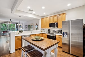 Stone Pond Dr-1306-016.jpg