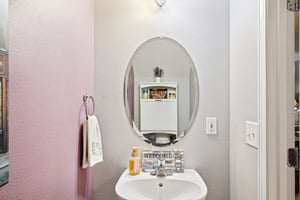 Stone Pond Dr-1306-033.jpg