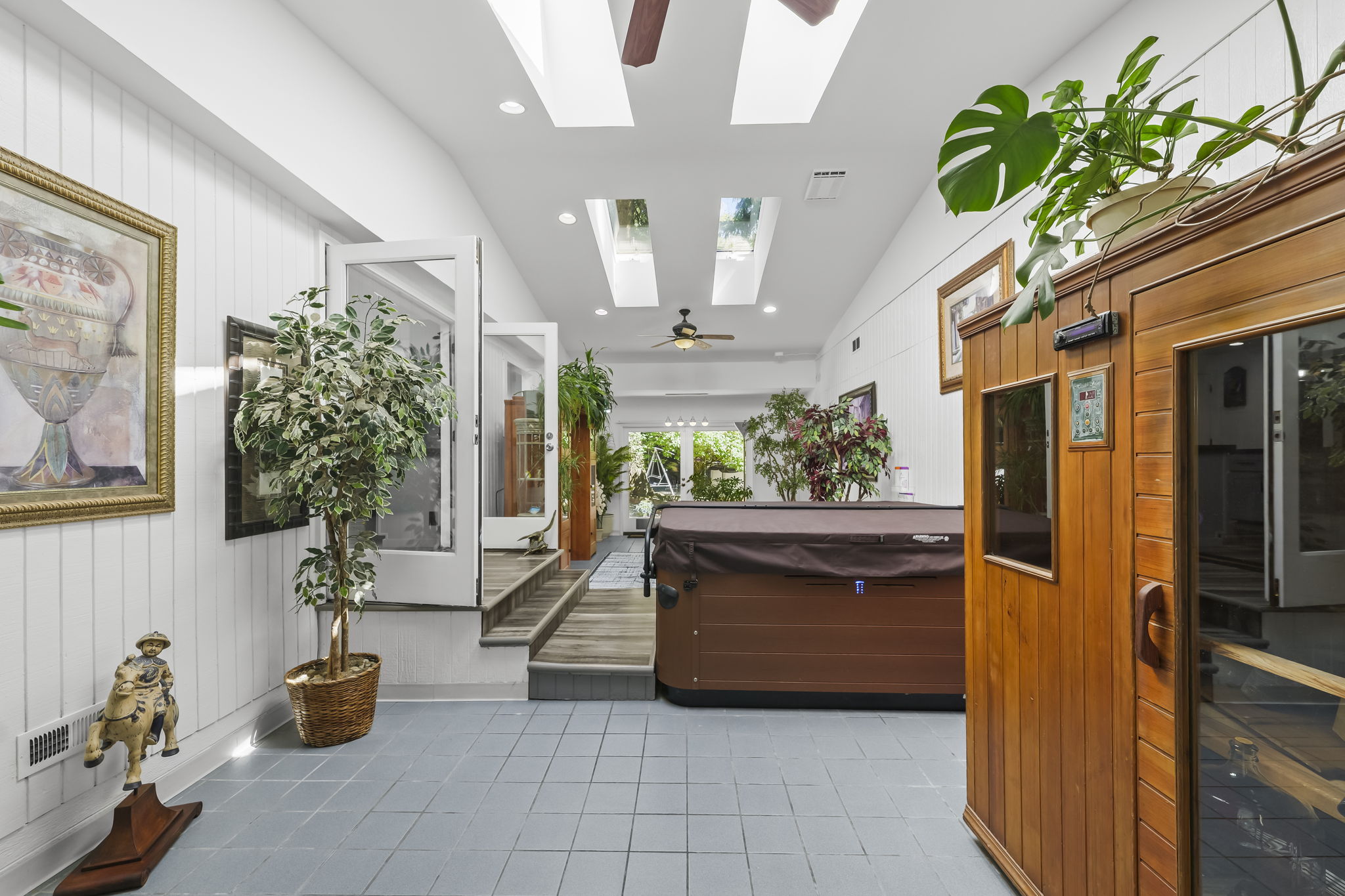  Photo 41