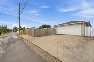  Photo 47