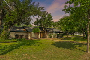  Photo 0