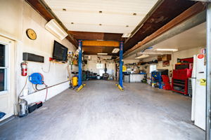  Photo 42