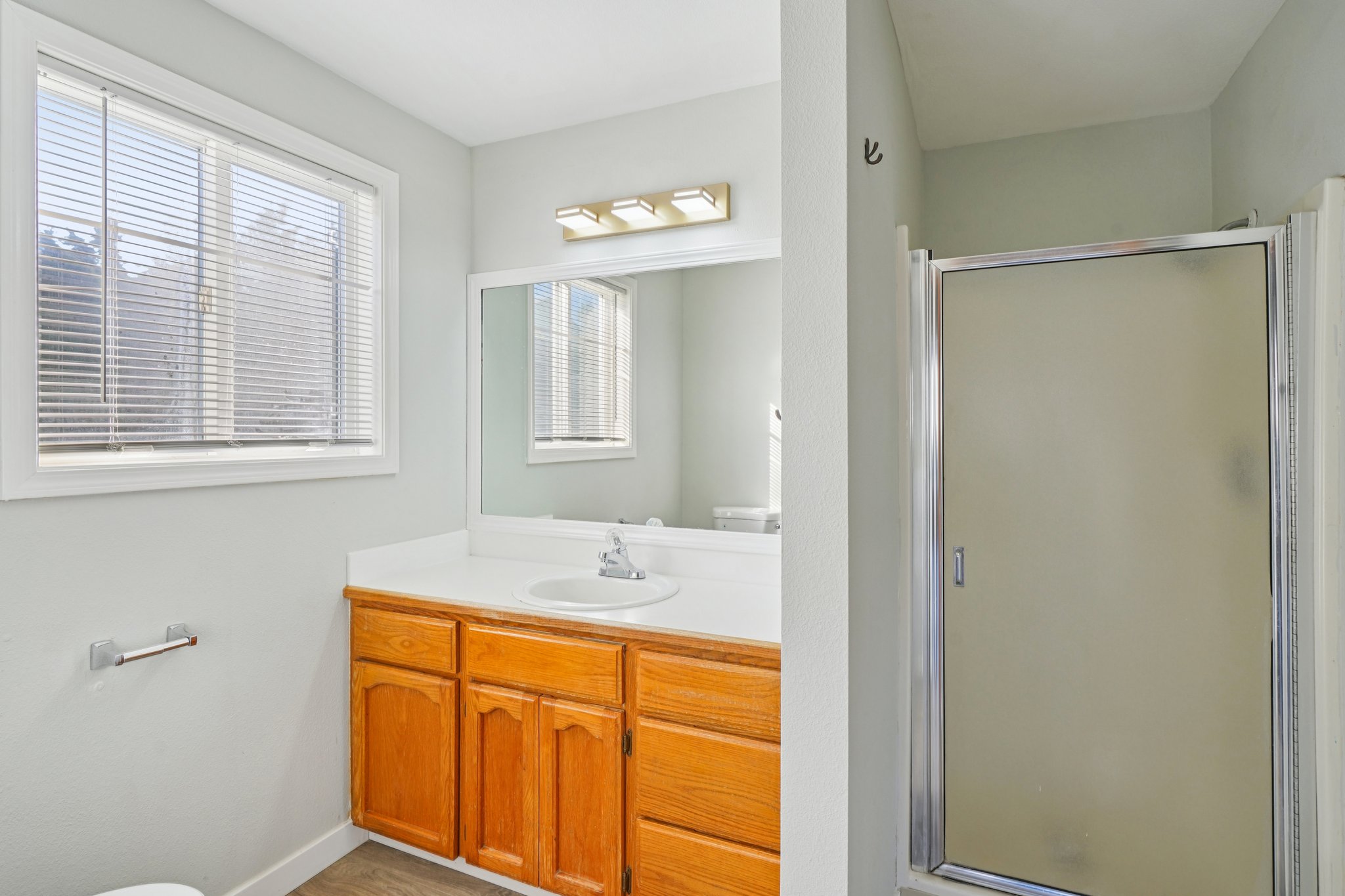 NE 34th Cir-S1202-017.jpg