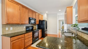 Centerview Ln-S0212-016.jpg