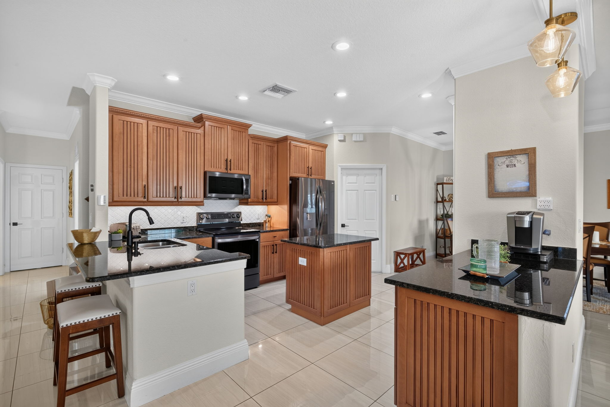 Kitchen 1 of 3