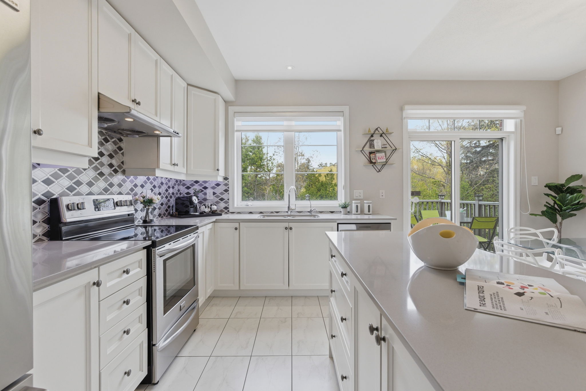 Property in Vaughan — delivered property photograph 12