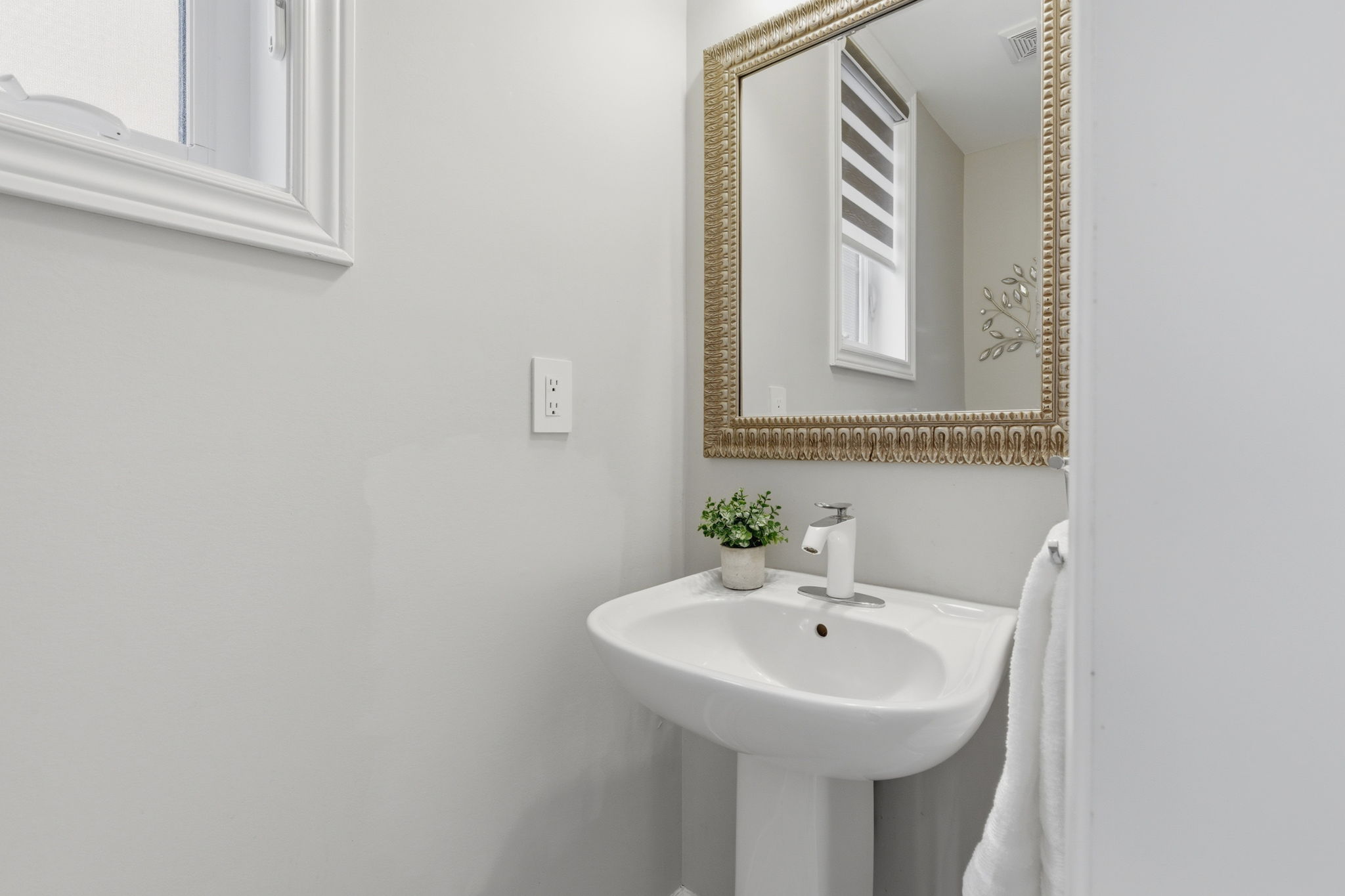 Property in Vaughan — delivered property photograph 16