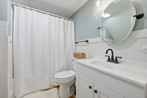  Photo 33