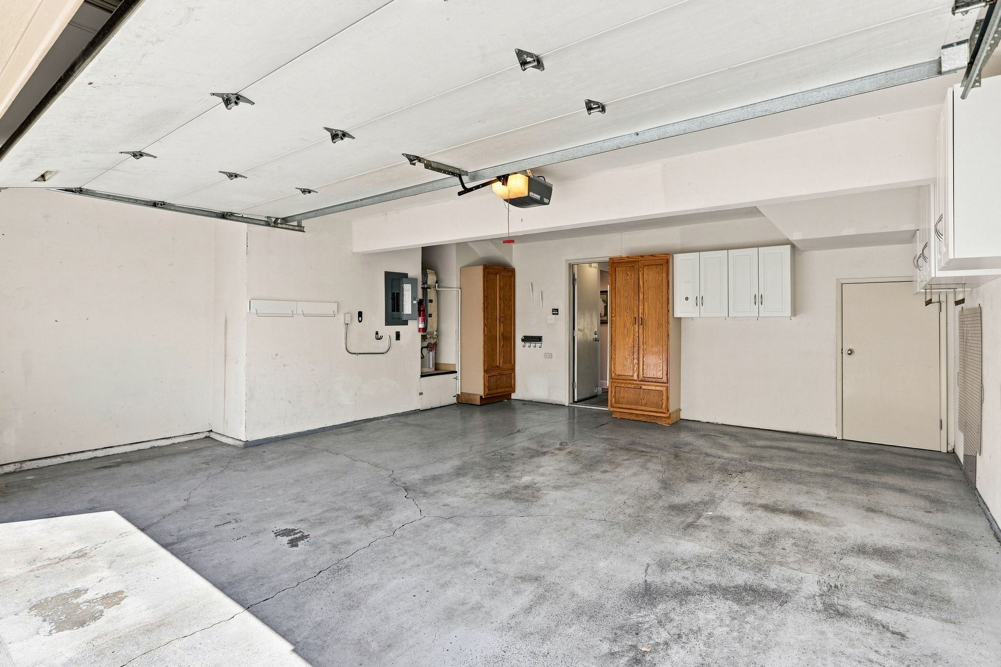  Photo 42
