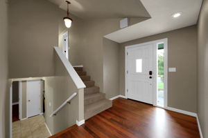  Photo 4